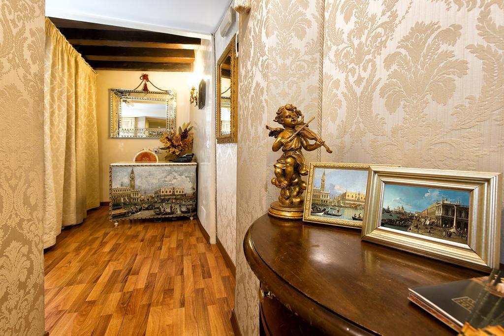 Ca' Della Loggia Bed & Breakfast Venice Exterior photo