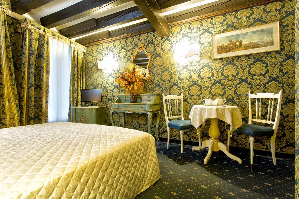 Ca' Della Loggia Bed & Breakfast Venice Exterior photo